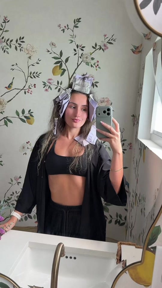 Post 2 by Zoé on TikTok (video)