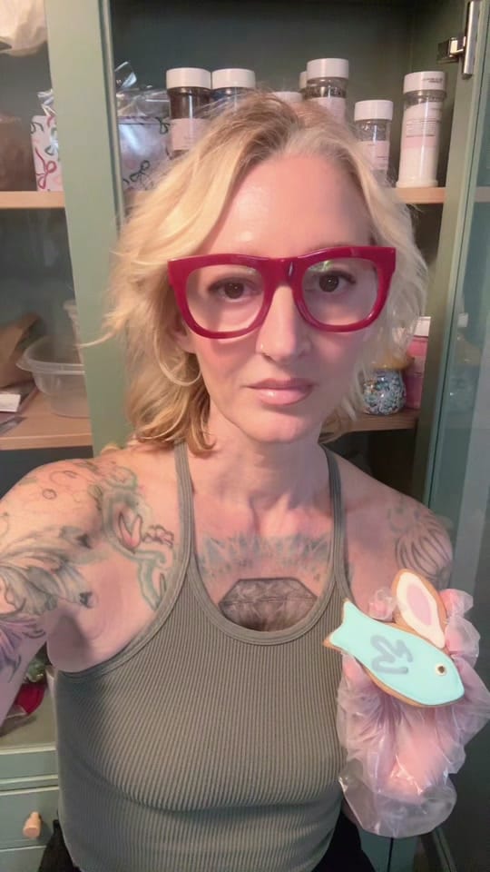 Post 2 by LA Finfinger on TikTok (video)
