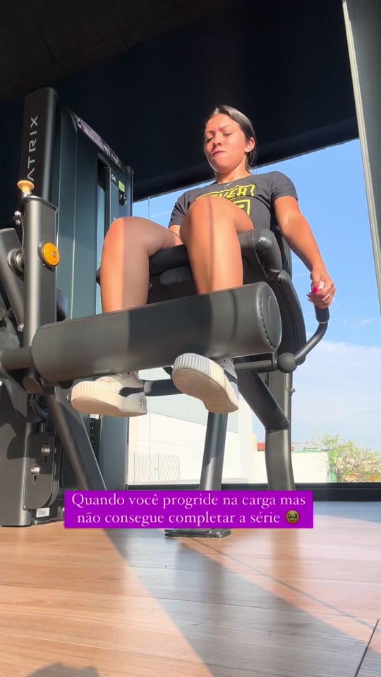 Post 6 by Nicole Mansano on TikTok (video)