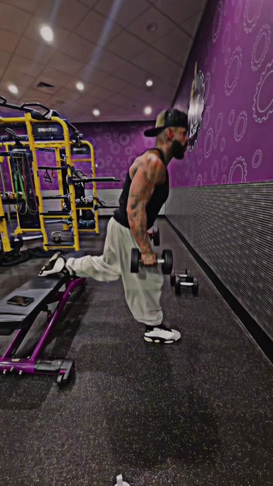Post 7 by LuckyGunz on TikTok (video)