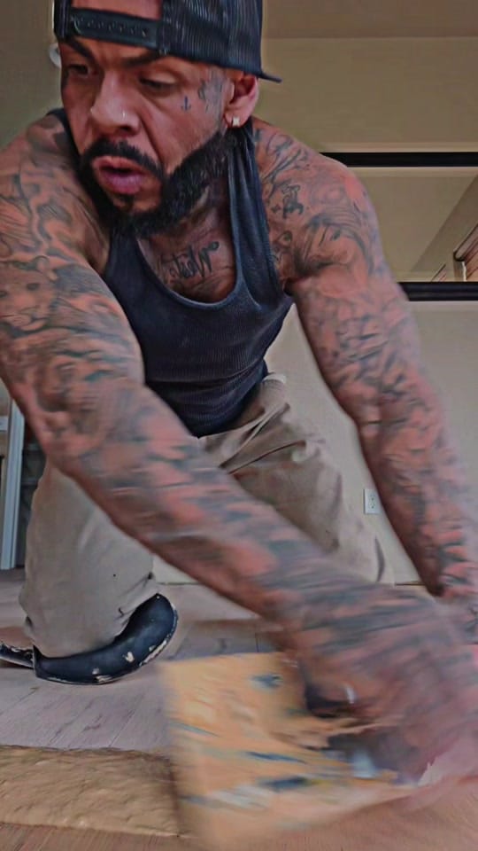 Post 4 by LuckyGunz on TikTok (video)