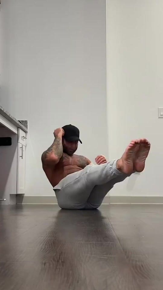 Post 8 by James Lay_Fans Reply on TikTok (video)