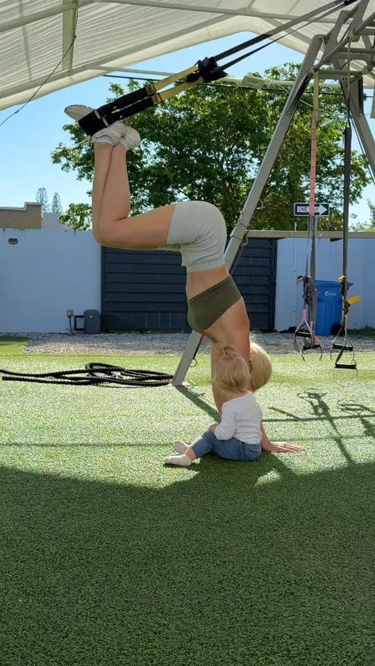 Post 9 by Oksana Diakonova on TikTok (video)