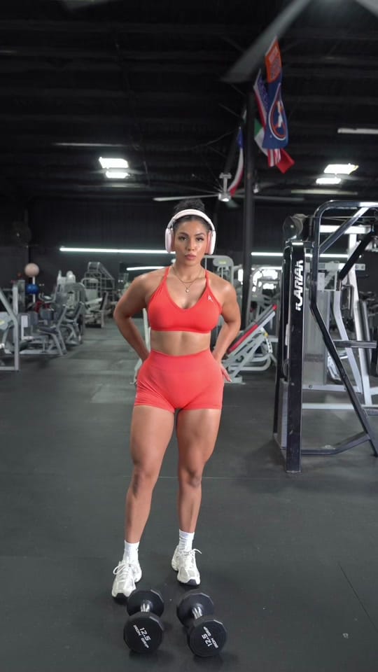 Post 4 by Alexya on TikTok (video)