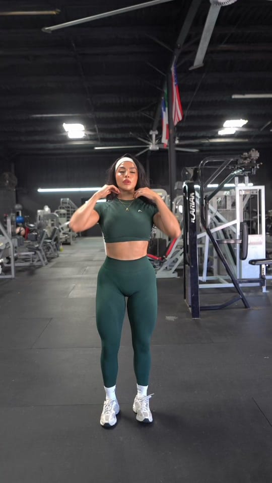 Post 3 by Alexya on TikTok (video)