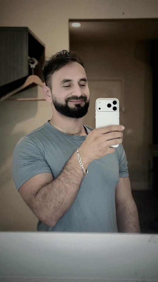Post 1 by Sameer Kakar on TikTok (video)