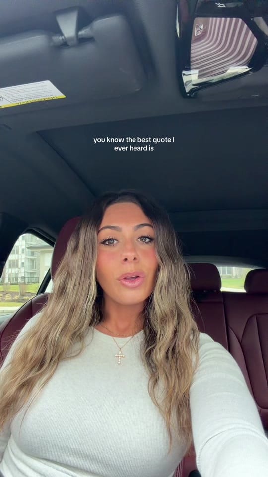 Post 3 by ARIANA VITALE on TikTok (video)