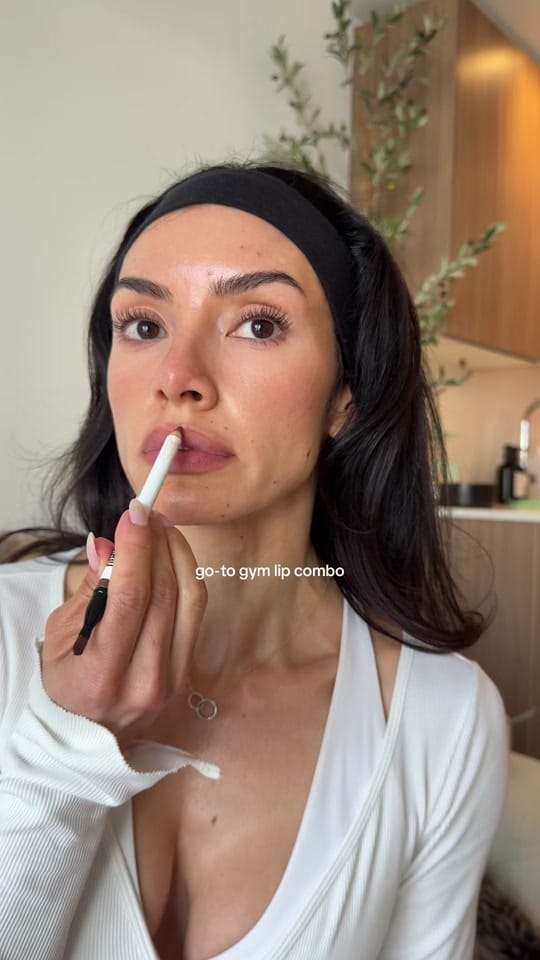 Post 1 by Paloma La Salle on TikTok (video)