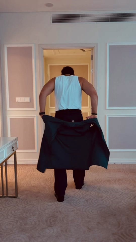 Post 6 by Luis Montoya on TikTok (video)