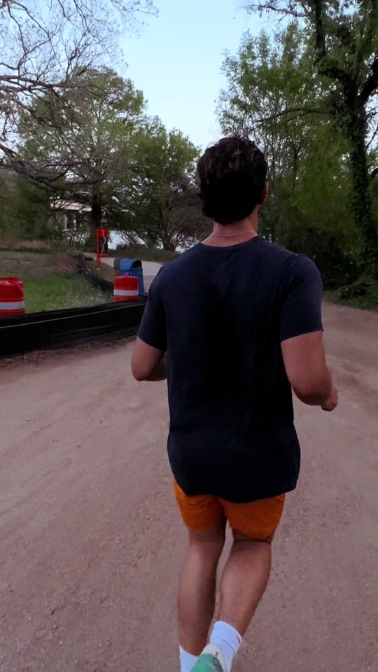 Post 2 by Luis Montoya on TikTok (video)