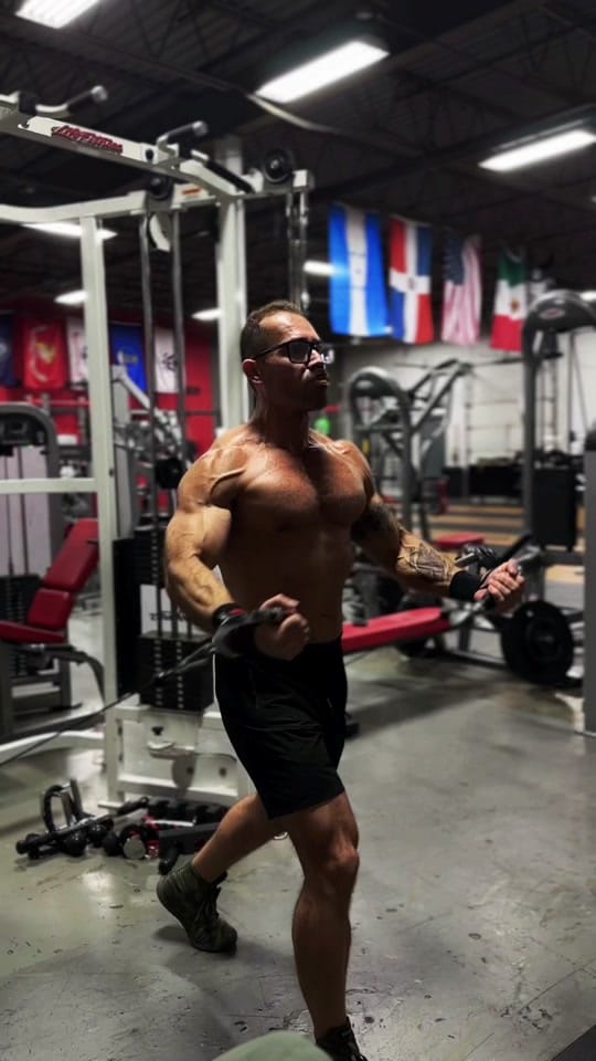Post 9 by Eli’s aesthetics on TikTok (video)