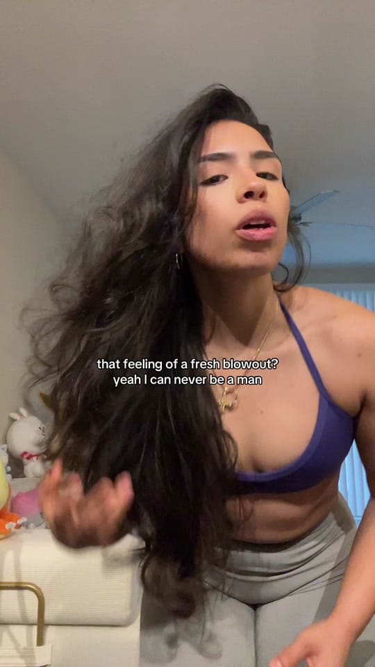 Post 5 by sofi on TikTok (video)