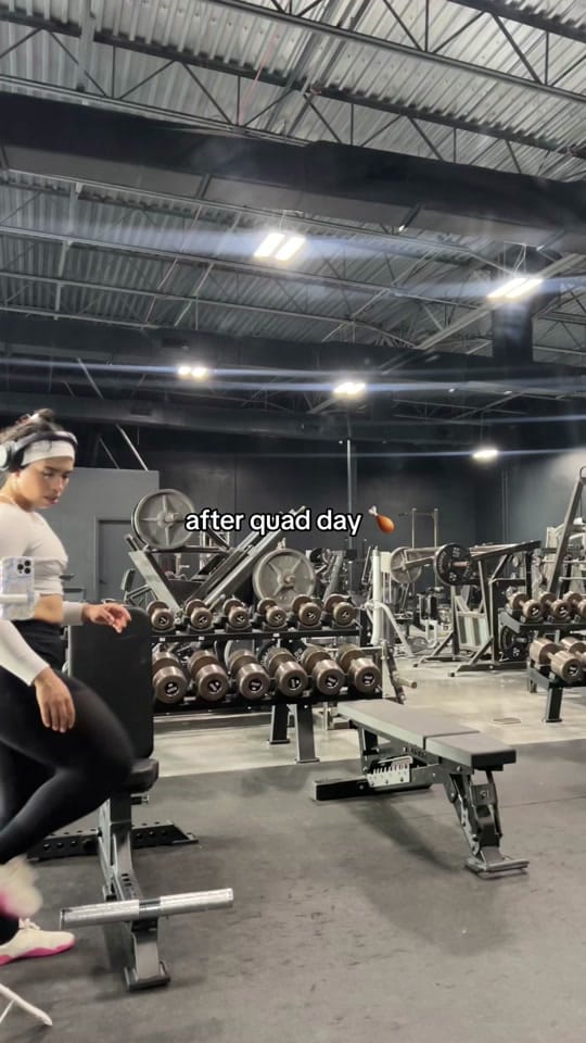 Post 4 by sofi on TikTok (video)