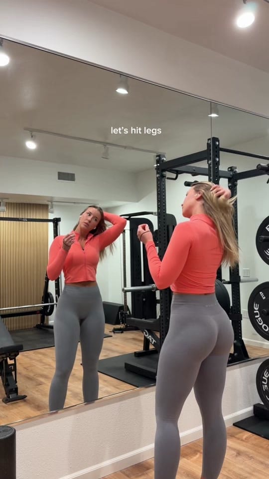Post 4 by Bella Anya Kraft on TikTok (video)