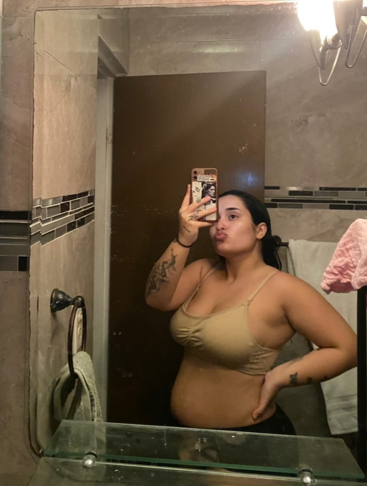 Post 9 by Alana Cortés on TikTok (video)