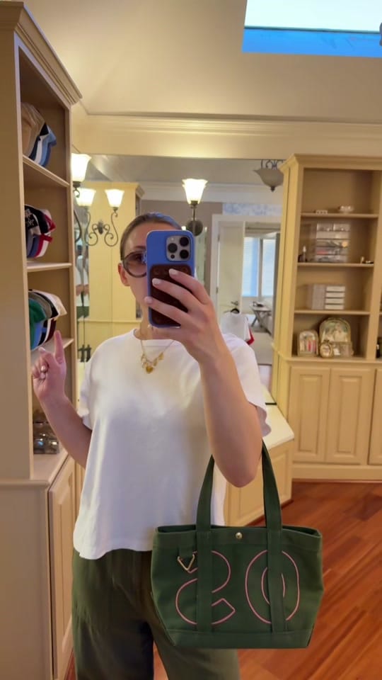 Post 1 by Olivia Sass on TikTok (video)