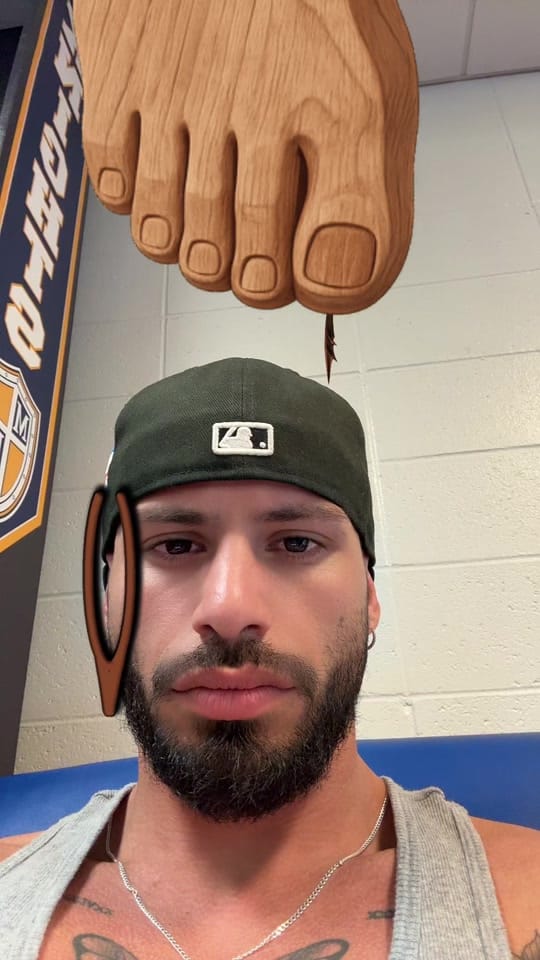 Post 6 by Lex on TikTok (video)