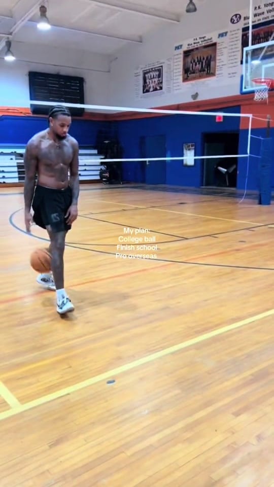 Post 6 by Diamond J Smith on TikTok (video)