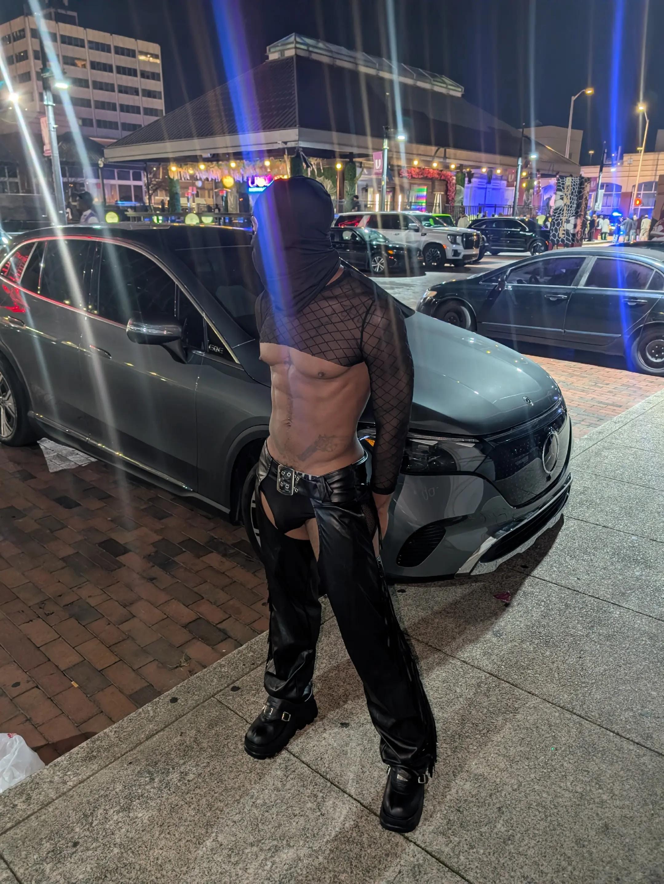 Post 1 by Amir J on TikTok (video)
