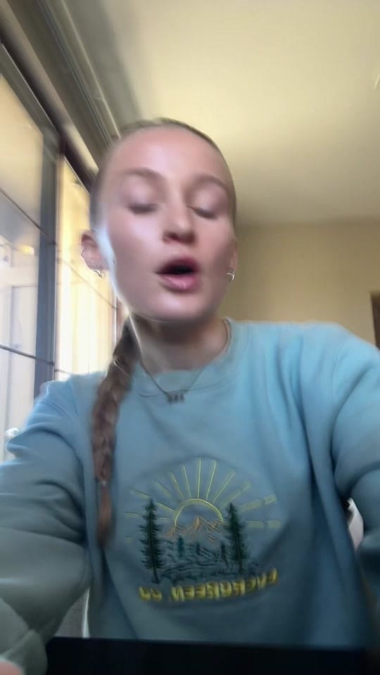 Post 1 by Katie Olzewski | Dietitian on TikTok (video)