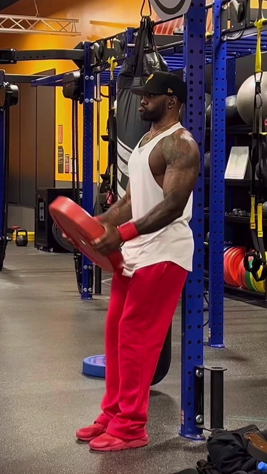 Post 6 by Legendary Dave on TikTok (video)