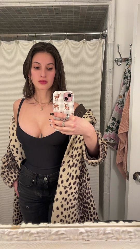 Post 6 by luciamalfeo on TikTok (video)