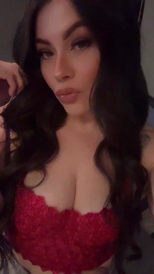 Post 5 by Denise 💜 on TikTok (video)