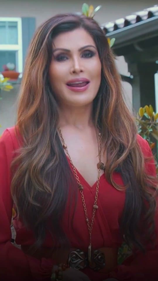 Post 10 by Kimi Verma on TikTok (video)