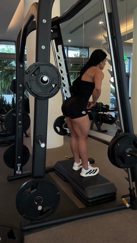 Post 1 by Alianyi Palmar | Fitness Coach on TikTok (video)