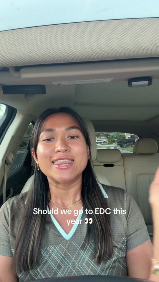 Post 6 by Jessenia-Fitness+2027 bride on TikTok (video)