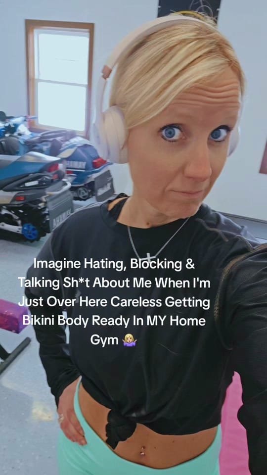 Post 1 by Kasey on TikTok (video)