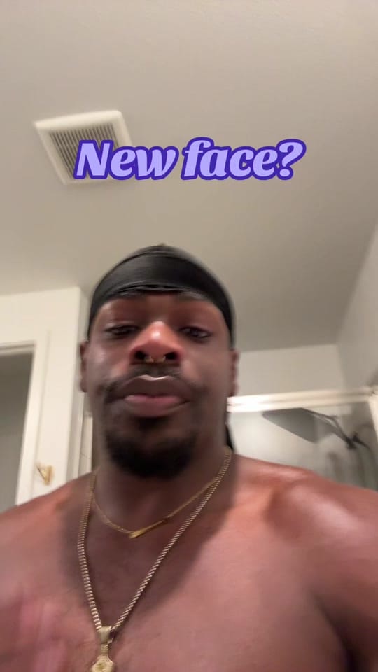 Post 9 by Homohomie on TikTok (video)