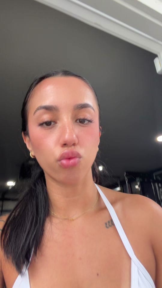 Post 4 by Zaira Lissette on TikTok (video)