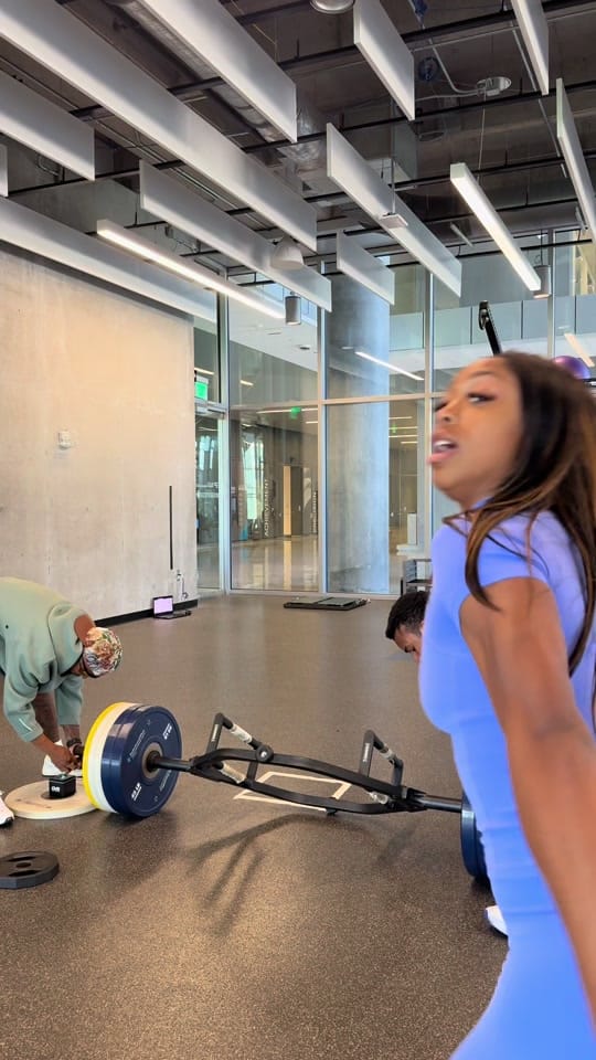 Post 7 by Lay Johnson on TikTok (video)