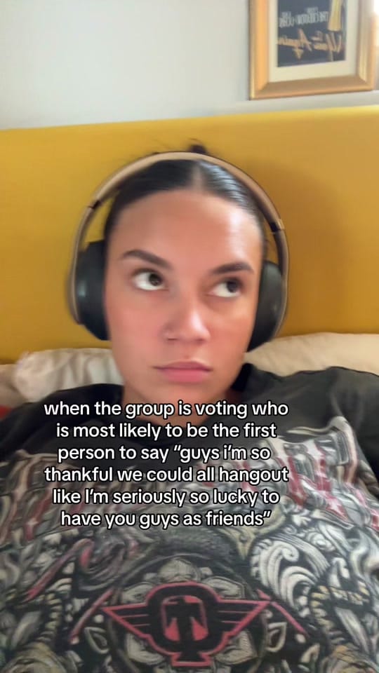 Post 10 by mia 🔆 on TikTok (video)