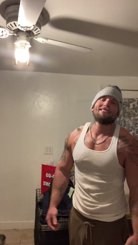 Post 6 by Criseich1991 on TikTok (video)