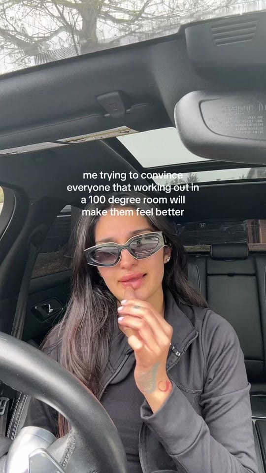 Post 6 by Sim on TikTok (video)