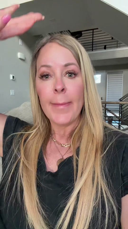 Post 1 by Nickie C D on TikTok (video)