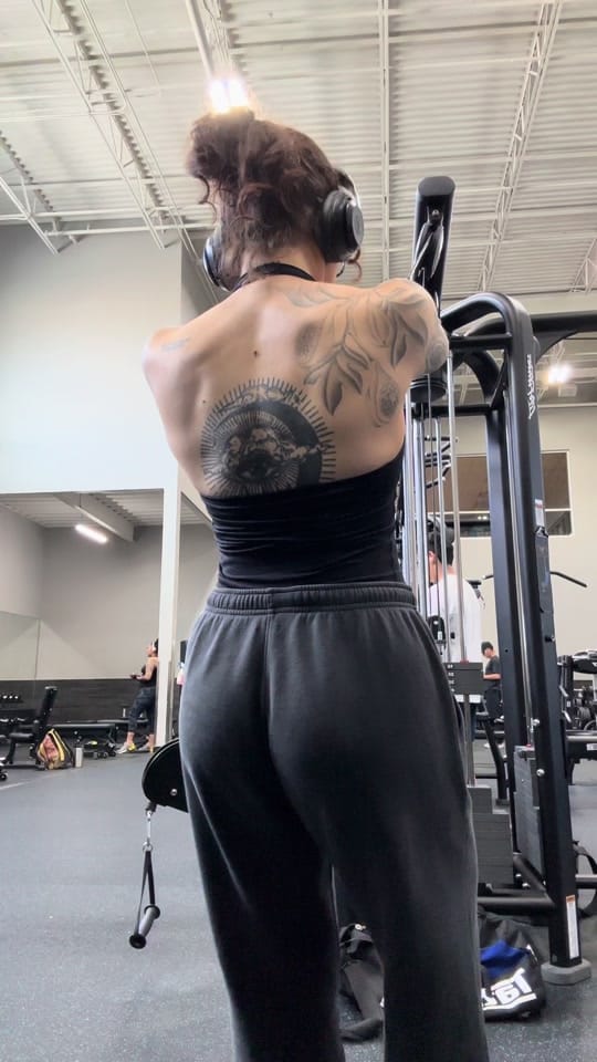 Post 4 by Stephanie on TikTok (video)