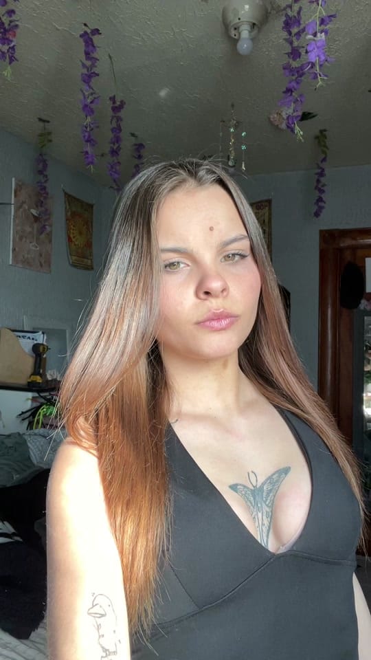 Post 10 by Layla on TikTok (video)