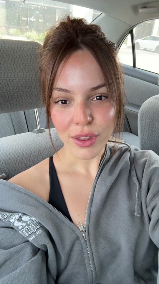 Post 4 by emi on TikTok (video)