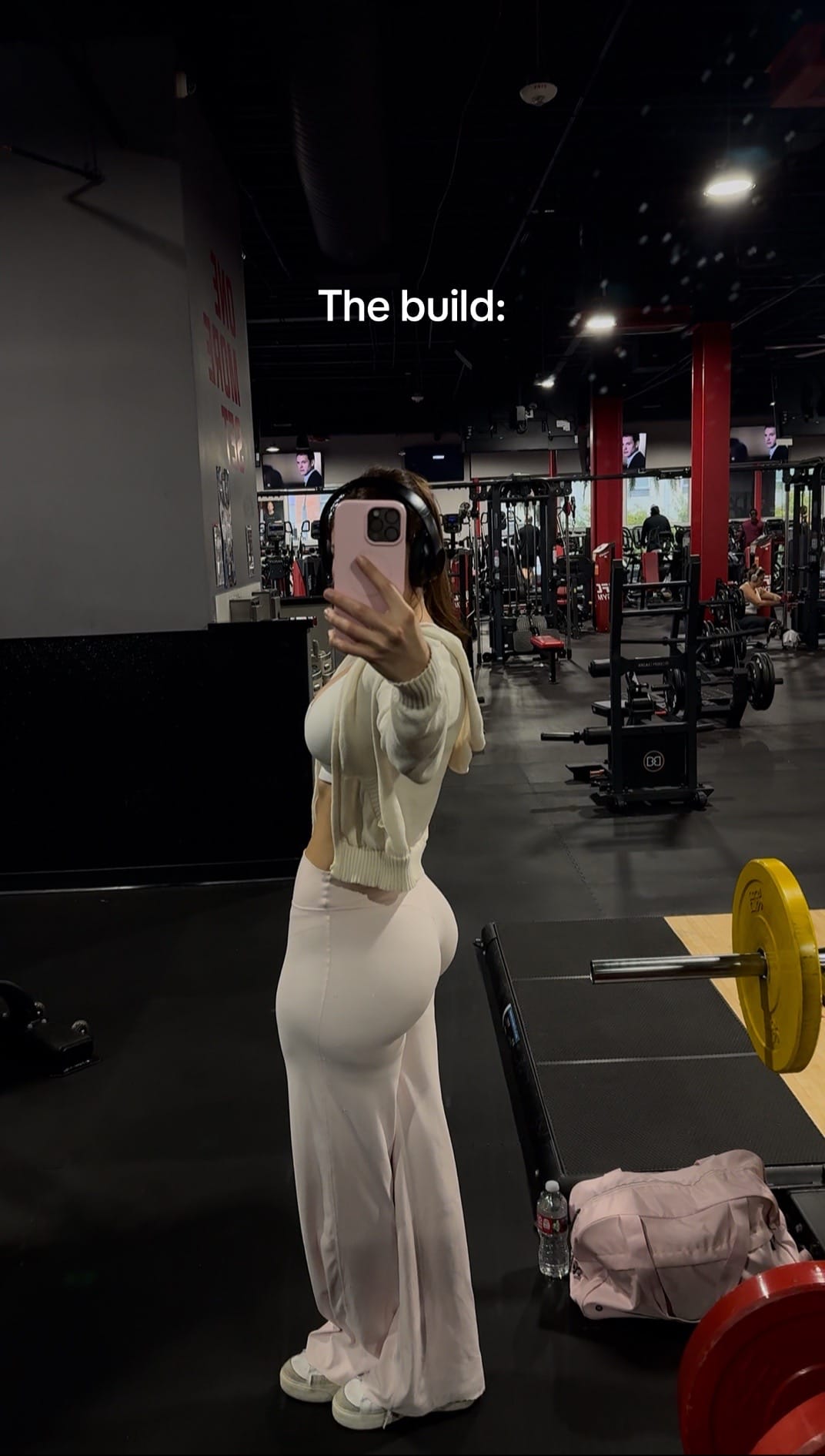 Post 8 by emi on TikTok (video)