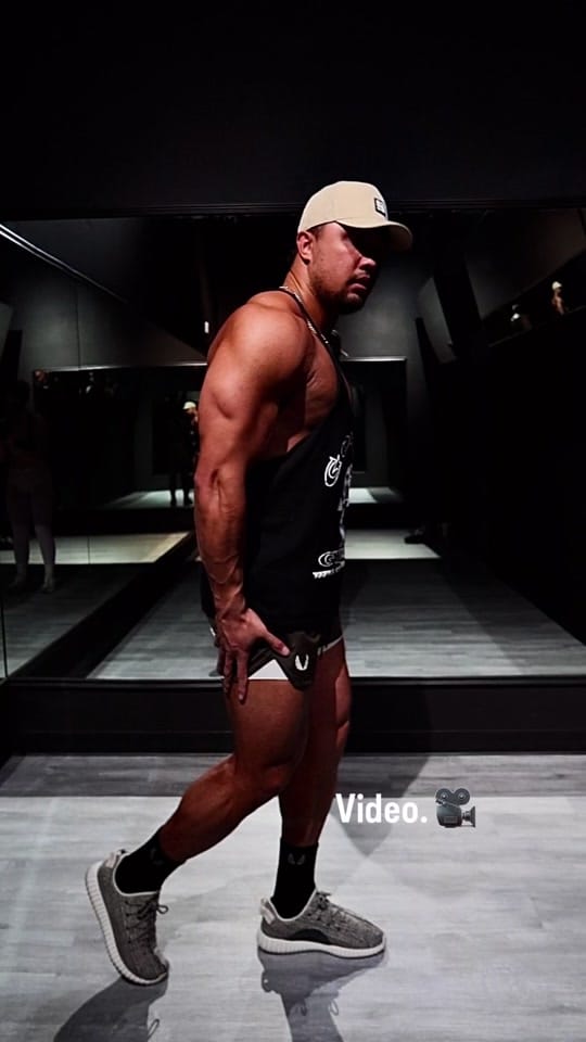 Post 4 by Julian Wenger on TikTok (video)