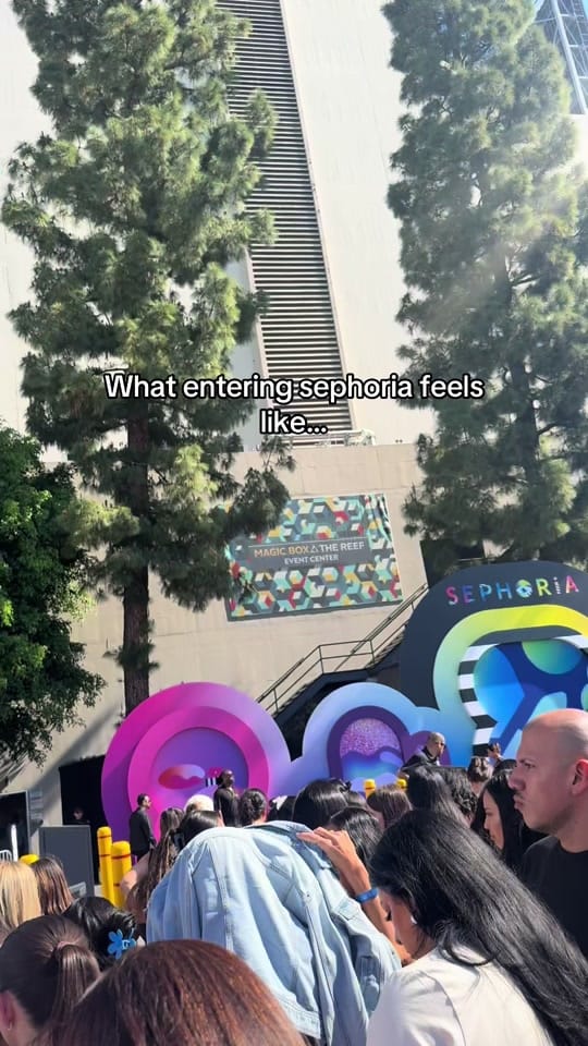 Post 9 by Liz on TikTok (video)