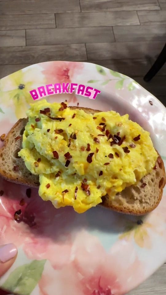 Post 2 by LesliesBlushing on TikTok (video)