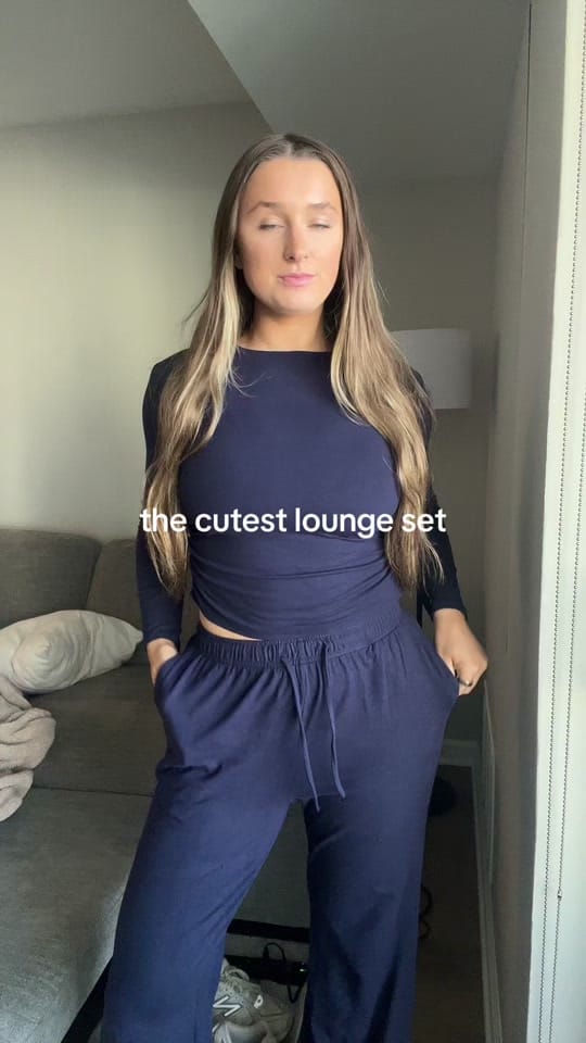Post 4 by Gina Lenoci on TikTok (video)