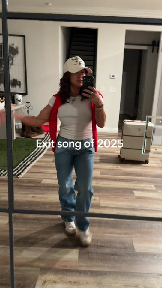 Post 3 by Kiley Morgan on TikTok (video)
