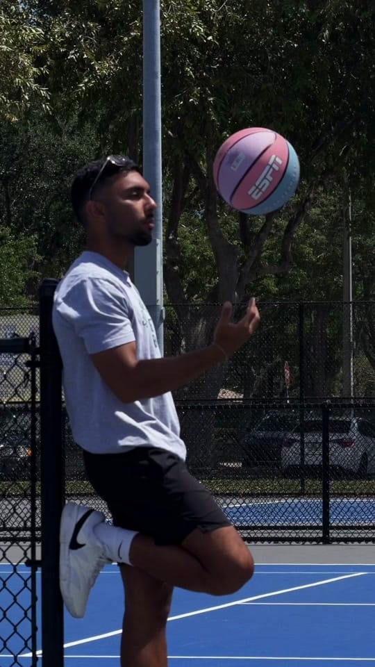 Post 1 by Rahul 🎾 Coach on TikTok (video)
