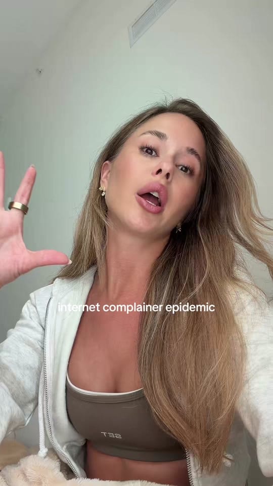 Post 7 by Yana on TikTok (video)