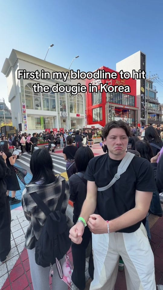 Post 4 by Eric Fruzi on TikTok (video)